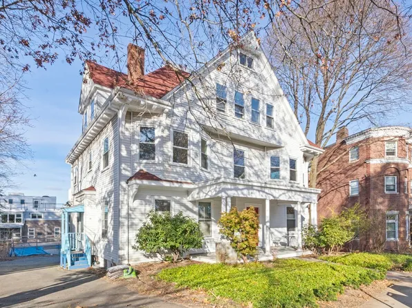 90 Addington Rd #1, Brookline, MA 02445