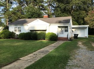 806 Ann St, Mount Olive, NC 28365