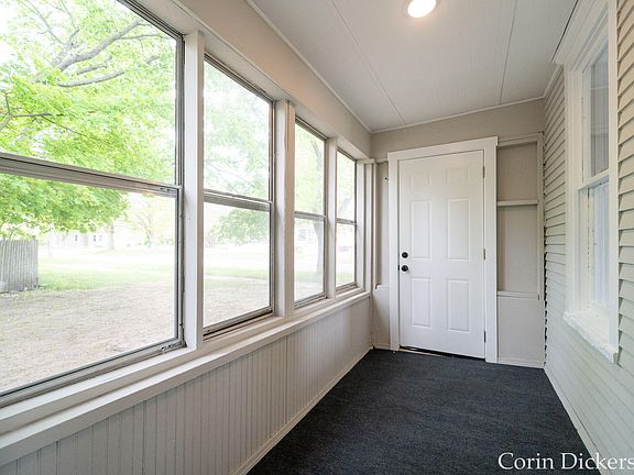 4th image of 501 Oak Ave