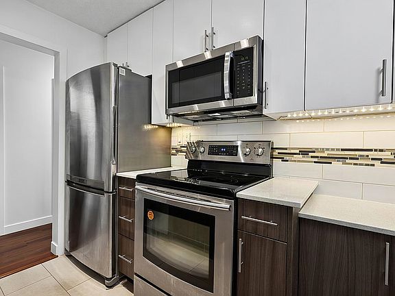4th image of 750 E 7th Ave #101