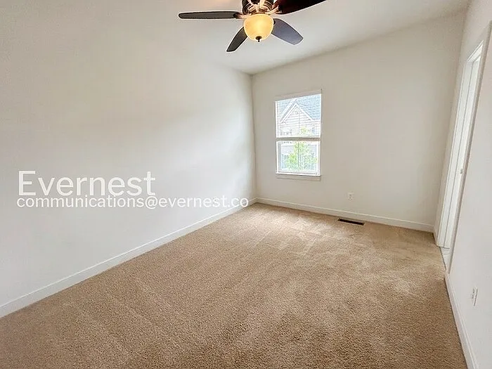 212 Shamrock Dr — Photo 14