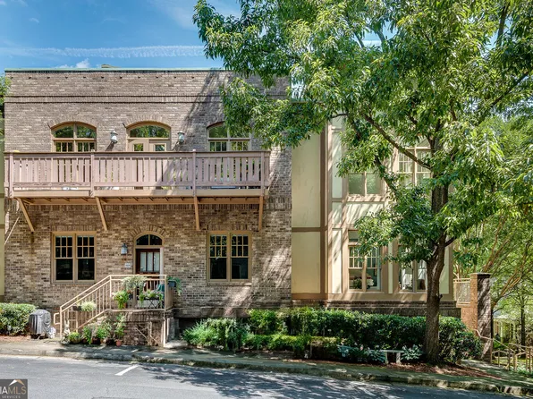 1870 Gordon Mnr NE, Atlanta, GA 30307