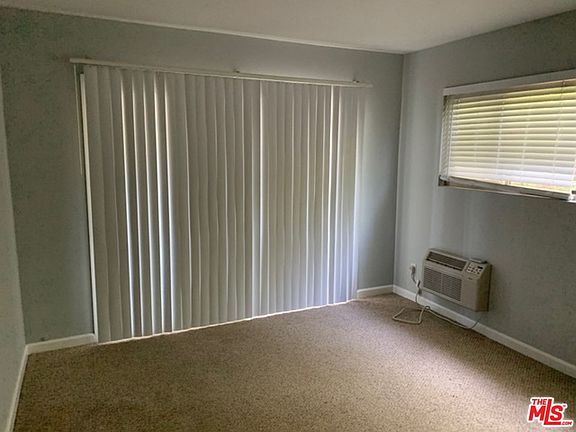 3rd image of 1129 23rd St APT 4