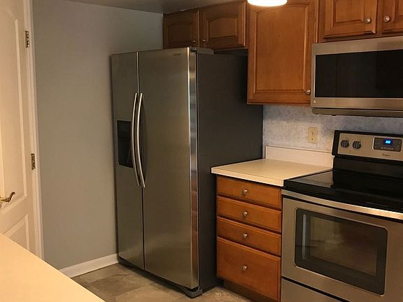 4th image of 1808 Ashley Ct APT 204