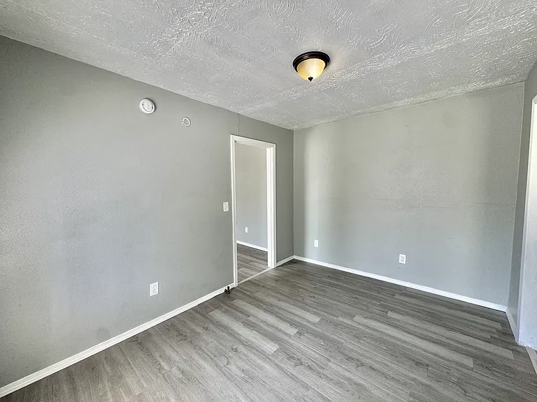 1501 SW 30th St #1501 — Photo 11