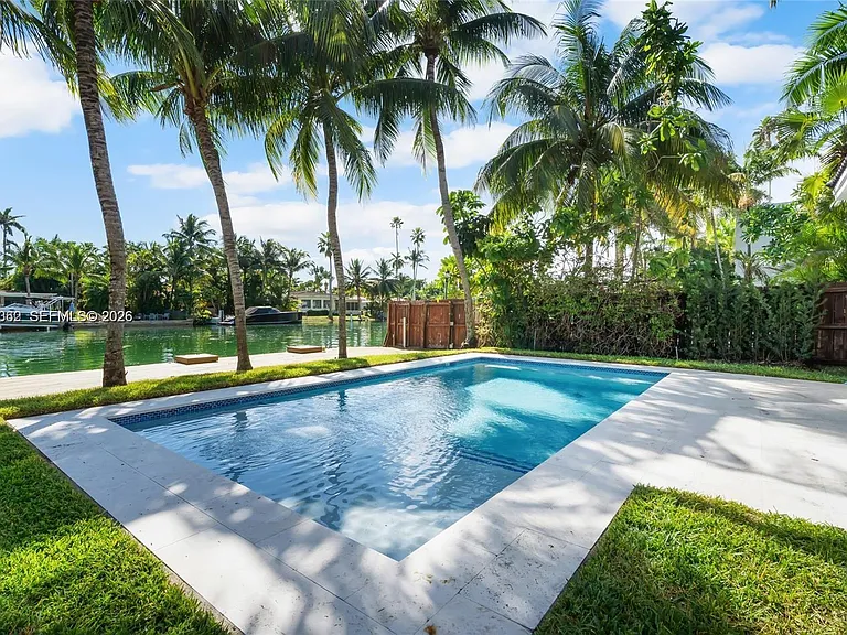 550 S Shore Dr — Photo 12