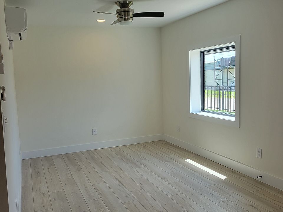 1st image of 116 E Burwell Ave #2