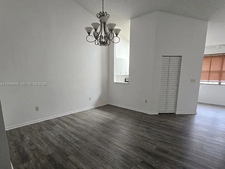 15515 N Miami Lakeway #202-11 — Photo 14