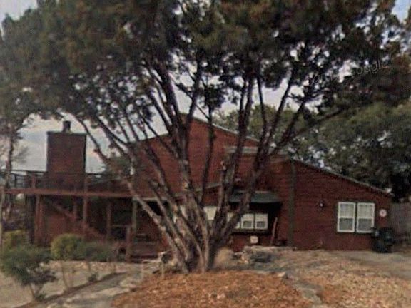 2nd image of 607 Deckhouse Dr