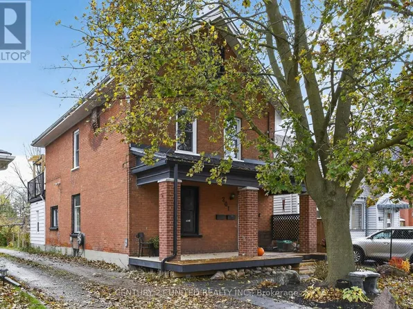 201 Romaine St #1, Peterborough, ON K9J 2C3