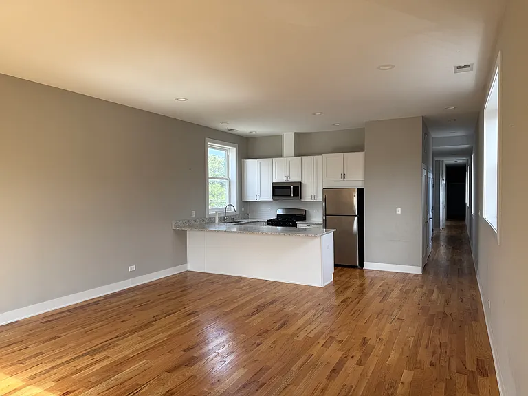 1629 N Spaulding Ave #3 — Photo 3