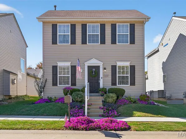 1009 Carpathian Dr, Lake Saint Louis, MO 63367