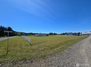 1080 Ashwood Ln, Forks, WA 98331