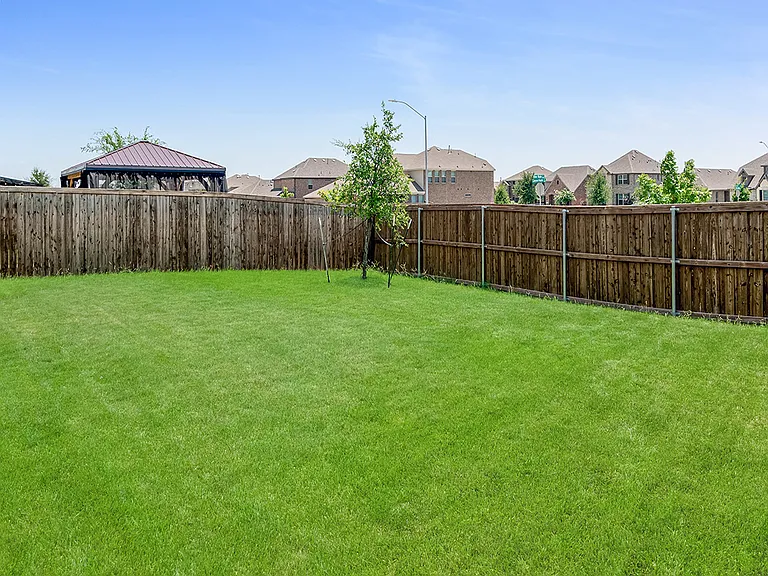 1120 Canuela Way — Photo 41