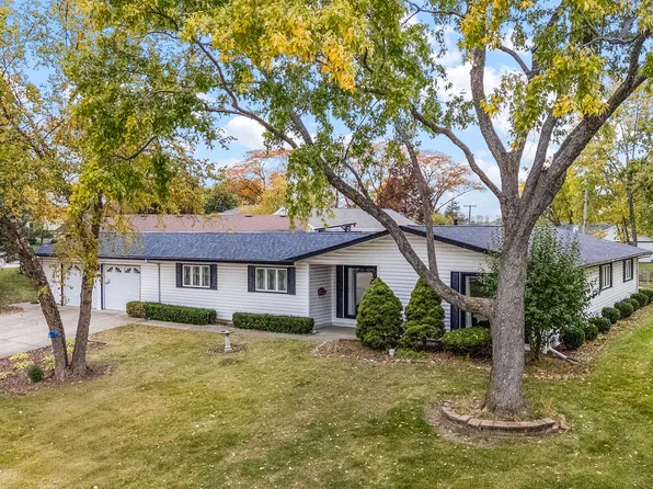 10330 Hilltop Dr, Orland Park, IL 60462