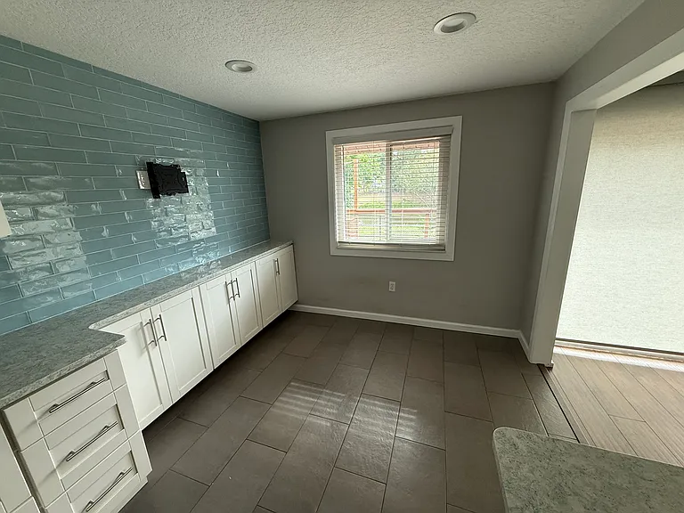 323 Sweetgum Ct — Photo 32
