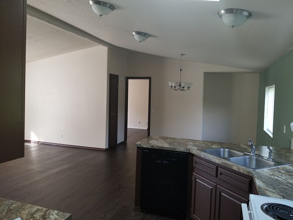 1st image of 189 Sevie Ln