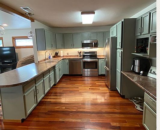 4th image of 1123 W 14th St