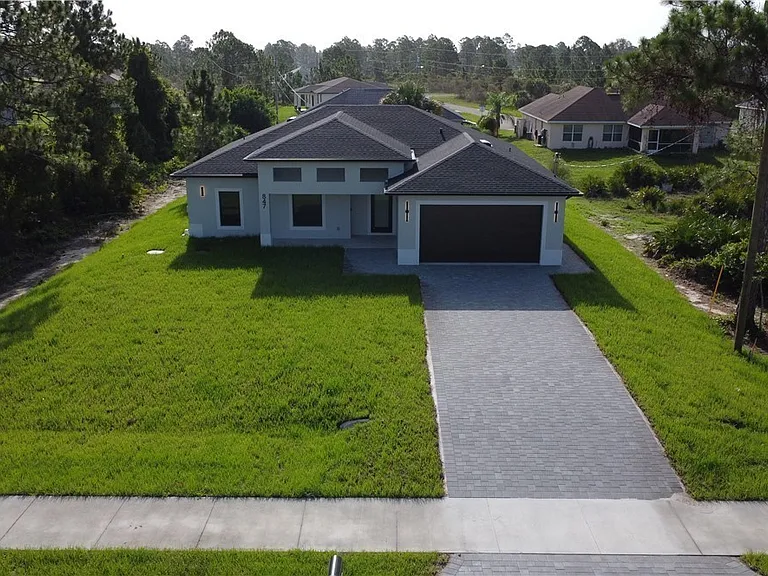 847 Bell Blvd S — Photo 1