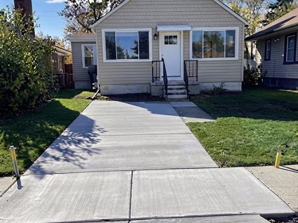 557 White Ave