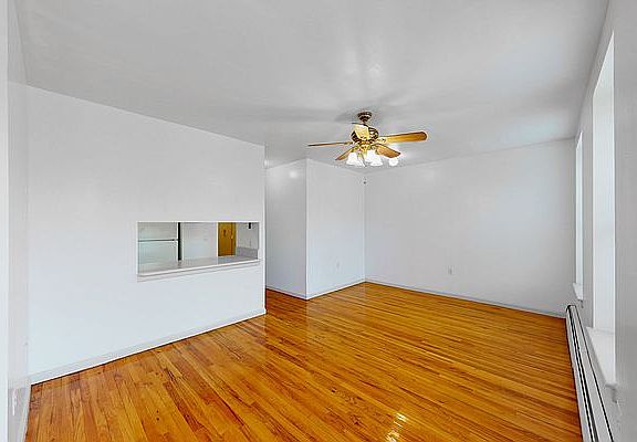 4th image of 51 W 130th St #3