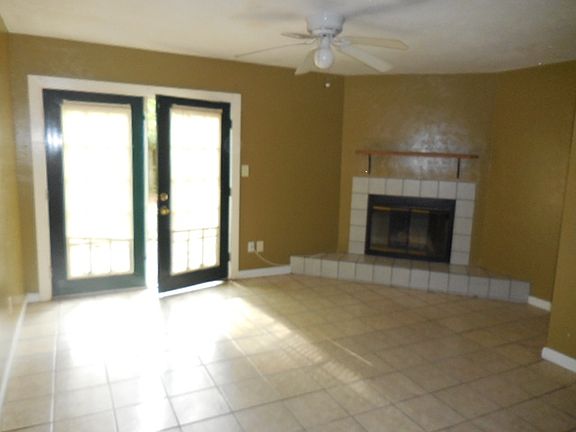 5th image of 2340 Sylvan Ct