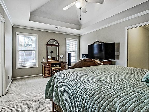 2nd image of 500 Dunella Ln