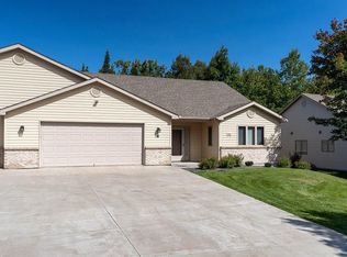 321 Hickory St, Duluth, MN 55811