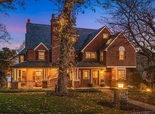 8 Niles Ln, Winchester, MA 01890