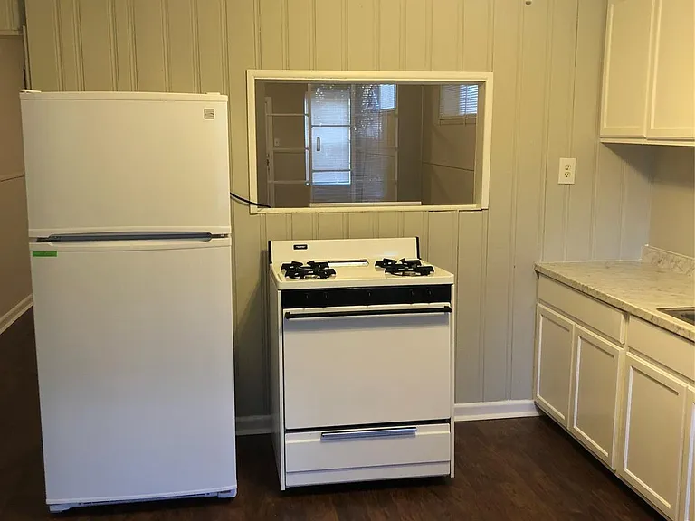 1204 Welch St #B — Photo 7
