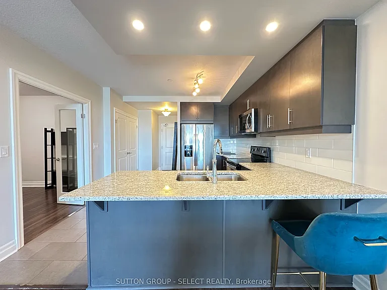 260 Villagewalk Blvd #314 — Photo 10