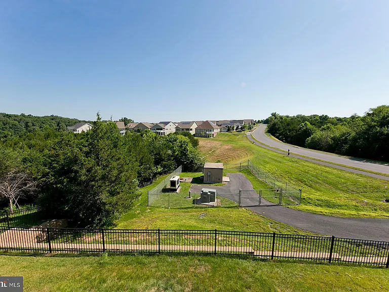 152 Trout Lily Dr — Photo 36