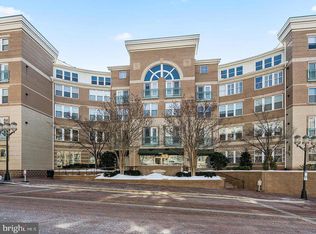 12001 Market St APT 434, Reston, VA