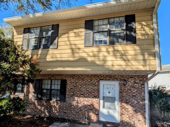 1404 Kettering Way, Orange Park, FL 32073