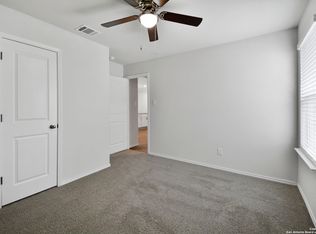 4027 Basil Mdw, Von Ormy, TX 78073