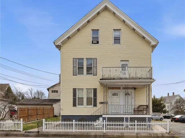 35 Allen Ave, Pawtucket, RI 02860