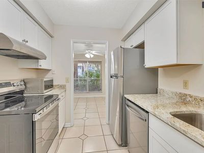800 Mallery St #B-13, Saint Simons Island, GA, 31522