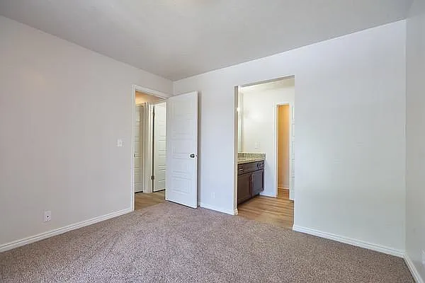 Willow Cove — Photo 12