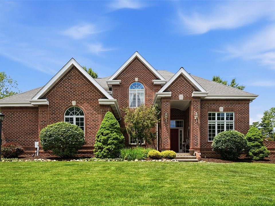 1st image of 214 Cashmere Ct