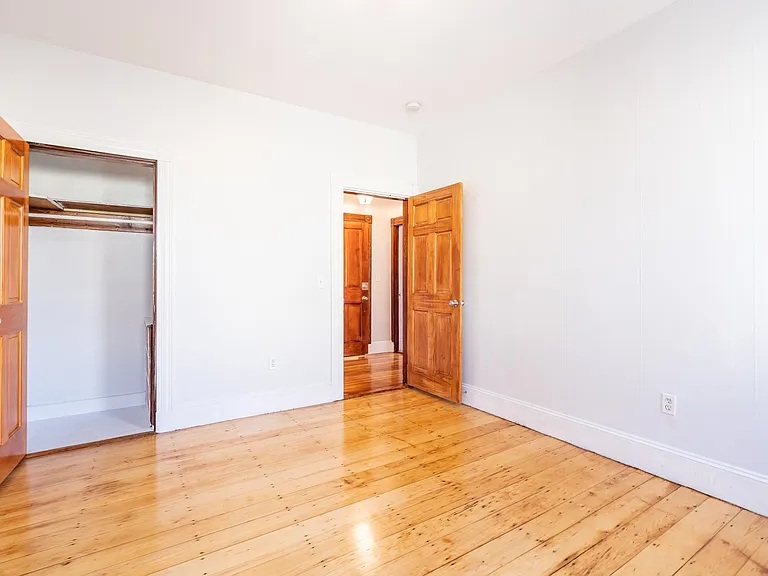 86 Brook St #3 — Photo 18