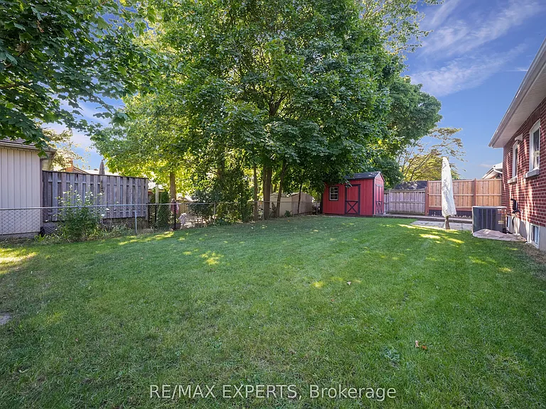 87 Eugenia St #LOWER — Photo 25