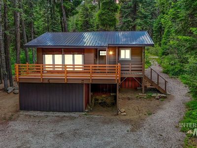 623 W Mountain Rd, Cascade, ID, 83611