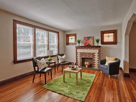 2nd image of 1210 Woodland Dr #1