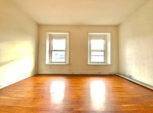 1521 Pine St APT 4F, Philadelphia, PA 19102