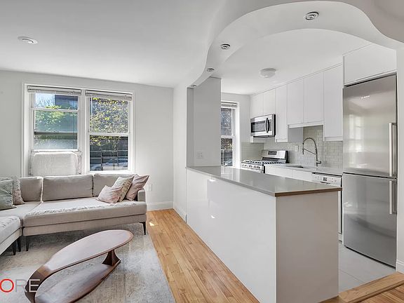 4th image of 86-11 34th Ave APT 1P
