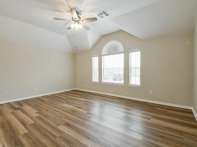 815 Robins Way — Photo 20