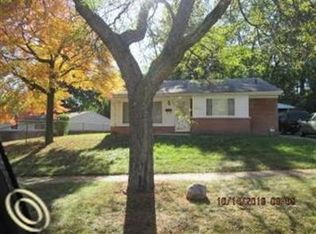 597 Linda Vista Dr, Pontiac, MI 48342