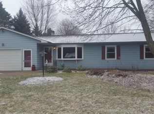 1147 Winding Brook Rd, Dewitt, MI 48820