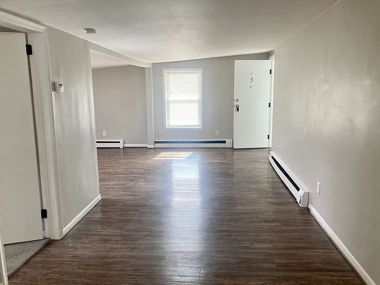 2034 John R Rd #5 — Photo 6