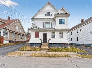 17 Hawk Street, Amsterdam, NY